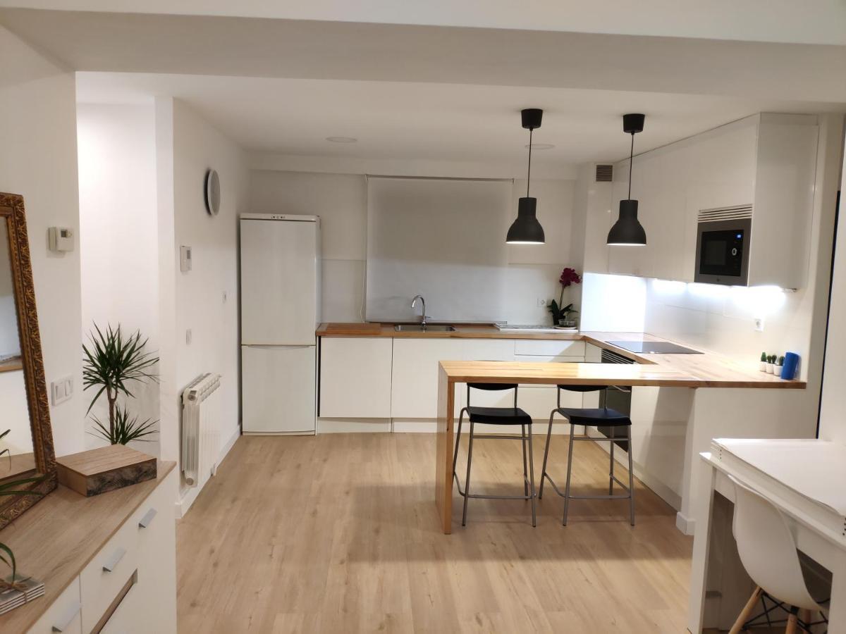 Apartamento Los Vega- Parking Privado Oviedo Dış mekan fotoğraf
